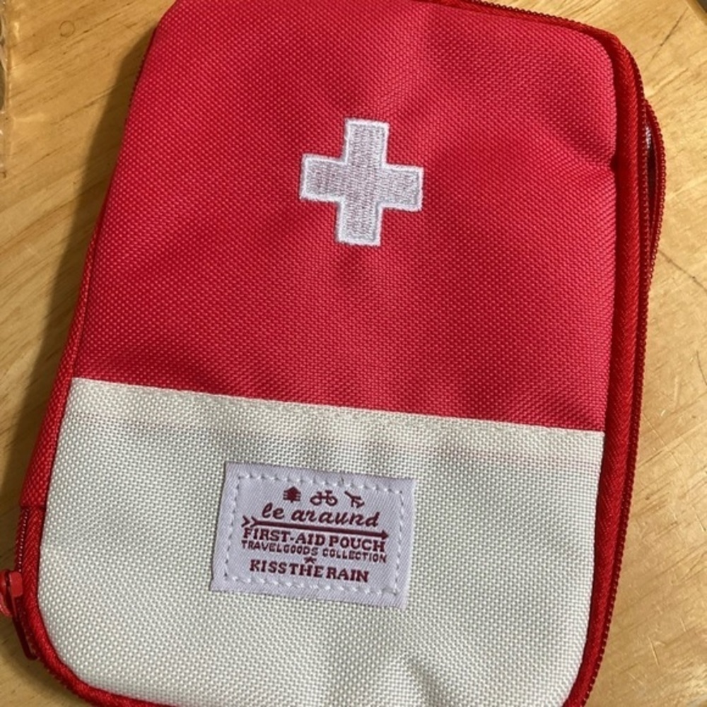 Portable first aid travel pouch